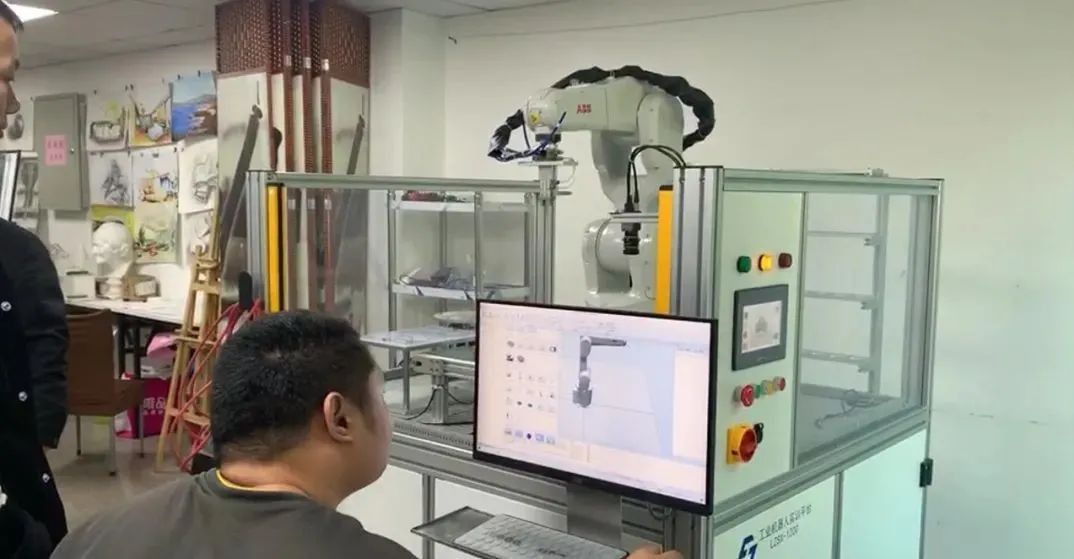 【校企合作五--智能制造篇】得尔美公司委托我校开展工业机器人系统集成班培训(图3) 图片